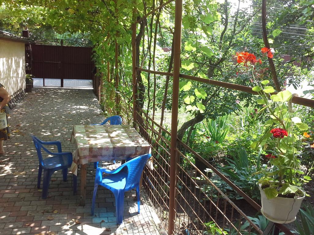 Dvorik Na Bolshom Fontane Apartamento Odessa Exterior foto